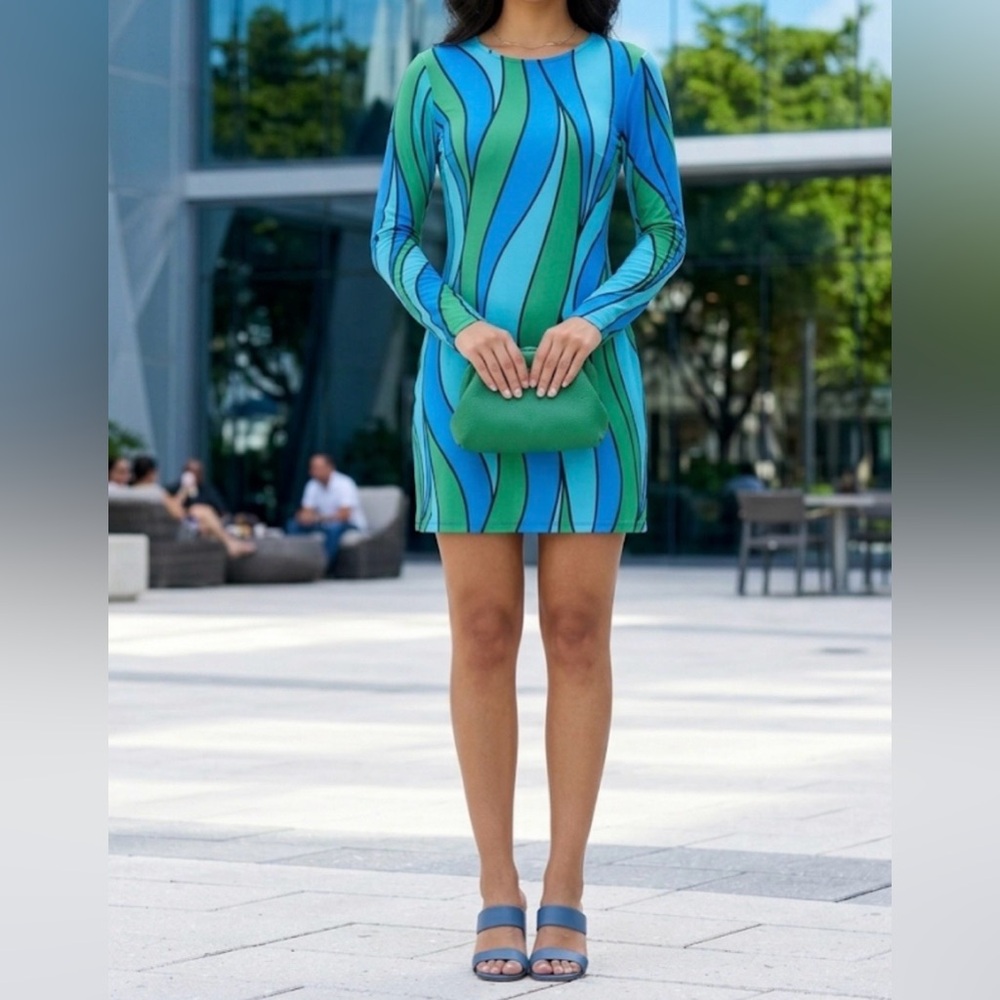 NWT JB by Julie Brown Blue and Green Wave-Print Long Sleeve Mini Dress